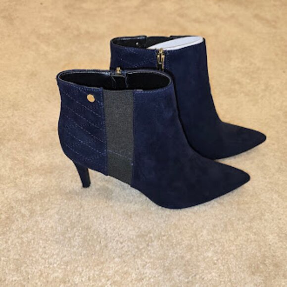 Calvin Klein Boots Women's 9.5 Navy, Bestie, Booties, Ankle Boots - Picture 2 of 8